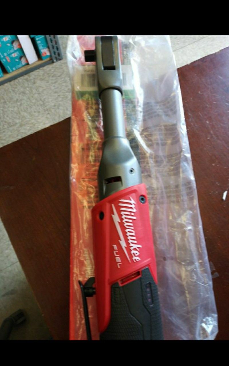 MILWUAKEE M12 FUEL BRUSHLESS 3/8 RATCHET TOOL ONLY BRAND NEW