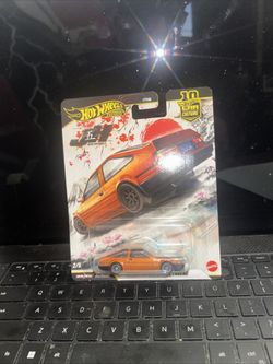 Hot Wheels premium 1/64 scale Japan Historics 5 Toyota AE86 Sprinter Trueno 