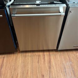 THERMADOR DISHWASHER 