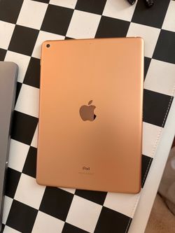 Apple iPad 8th Gen 10 inch - Gold