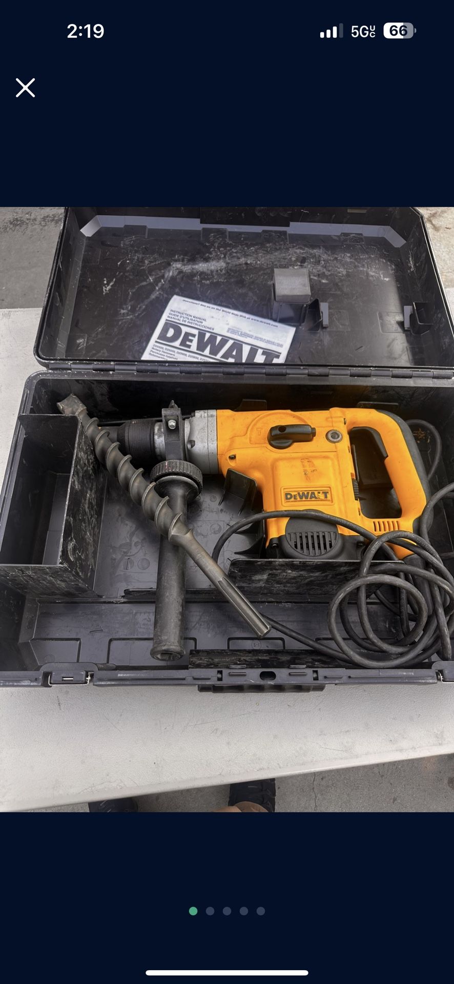 Dewalt D25600k Rotary Hammer Drill. Used in great condition drill bit included.