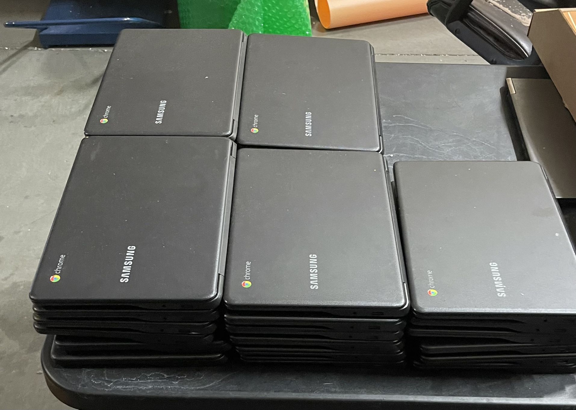 Lot Of 15!! Samsung Chromebooks XE500C13 4GB 16GB