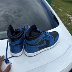 air jordan 1 blue and white