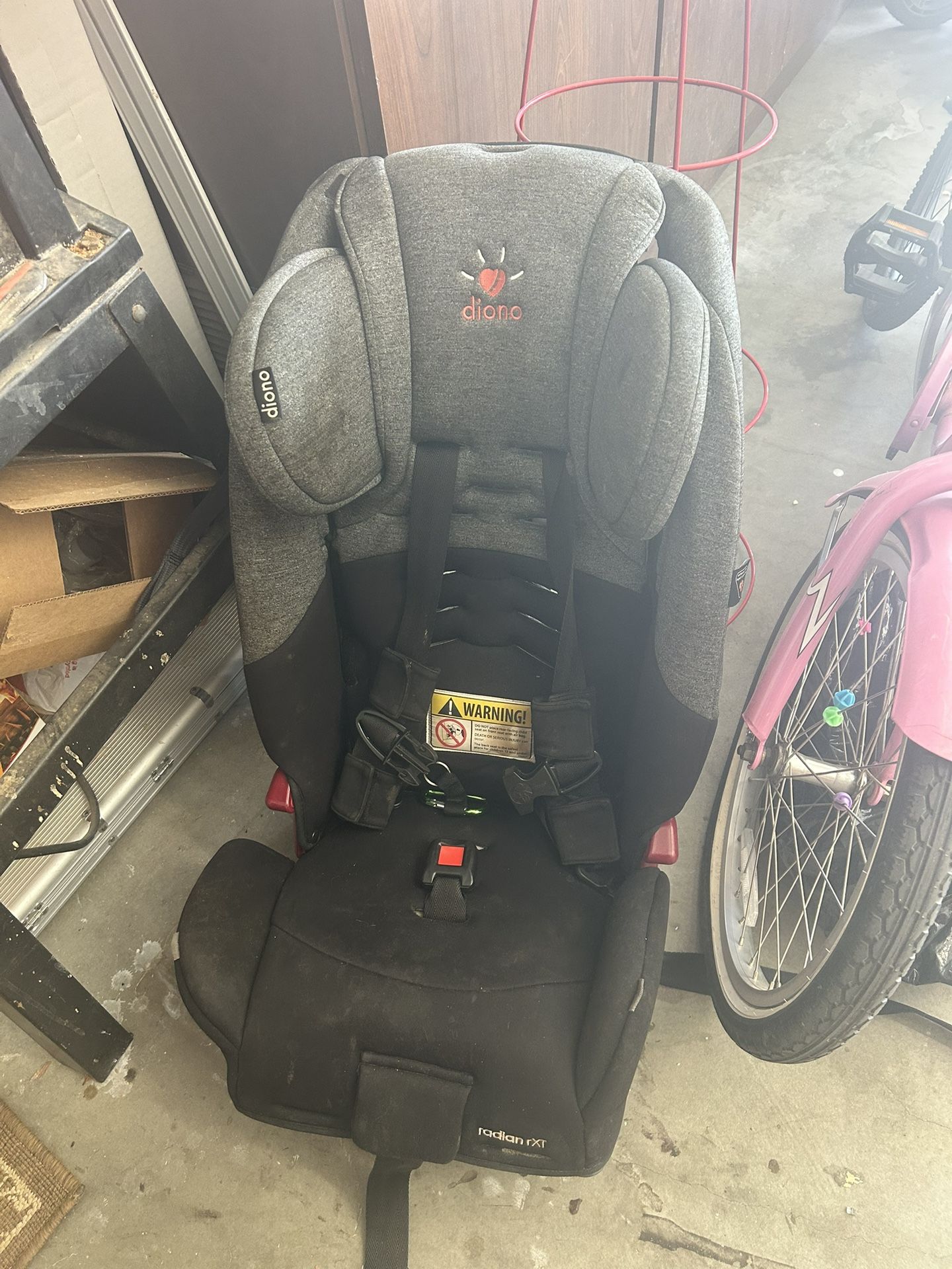Dione Convertible Car Seat.  Baby and booster 