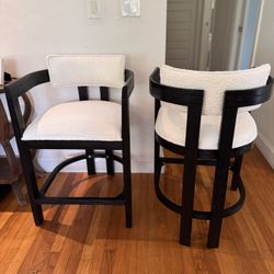 Beautiful counter height kitchen stools with back  