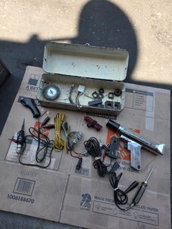 All this for $30. Instruments with metal box
