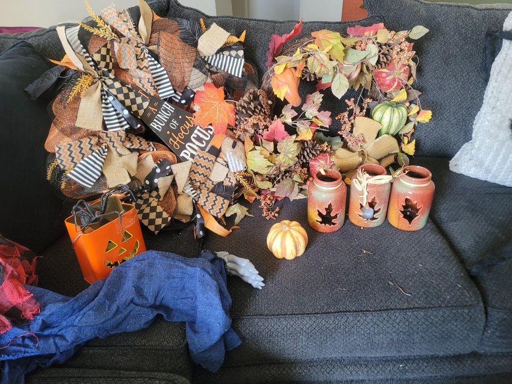 Halloween And Fall Decore 