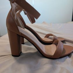 women's shoes size 10