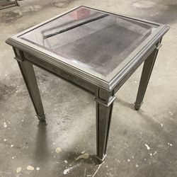 Cute Pier1 Mirrored Side Table