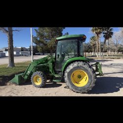 John Deere Tractor 4052R
