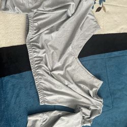 Grey long sleeve crop top