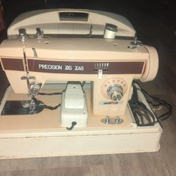 Vintage  Portable Precision Zig Zag Sewing Machine With Foot Pedall
