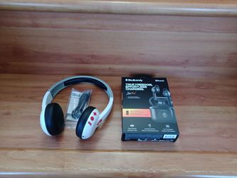 Like New Skullcandy S2IFW Indy Fuel True Wireless In Ear Bluetooth Earbuds With Charging case+ Skullcandy Uproar Wireless Bluetooth On-ear Headphone