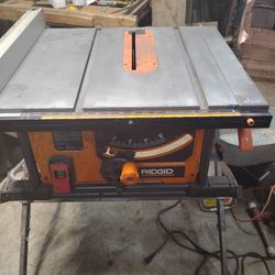 10" Table saw With 8 Blades
