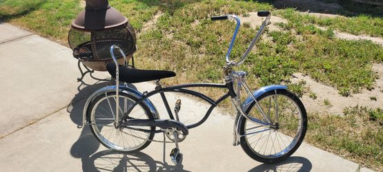 Vintage 70s Schwinn Lowrider Bike