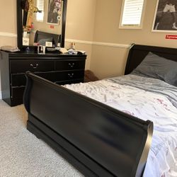 Bedroom Set Queen 