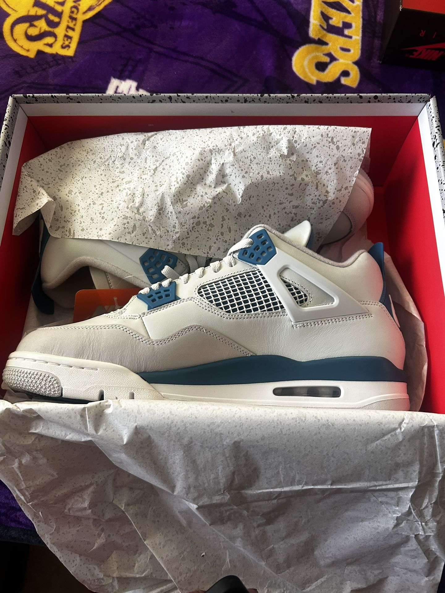 Jordan 4 Military Blue