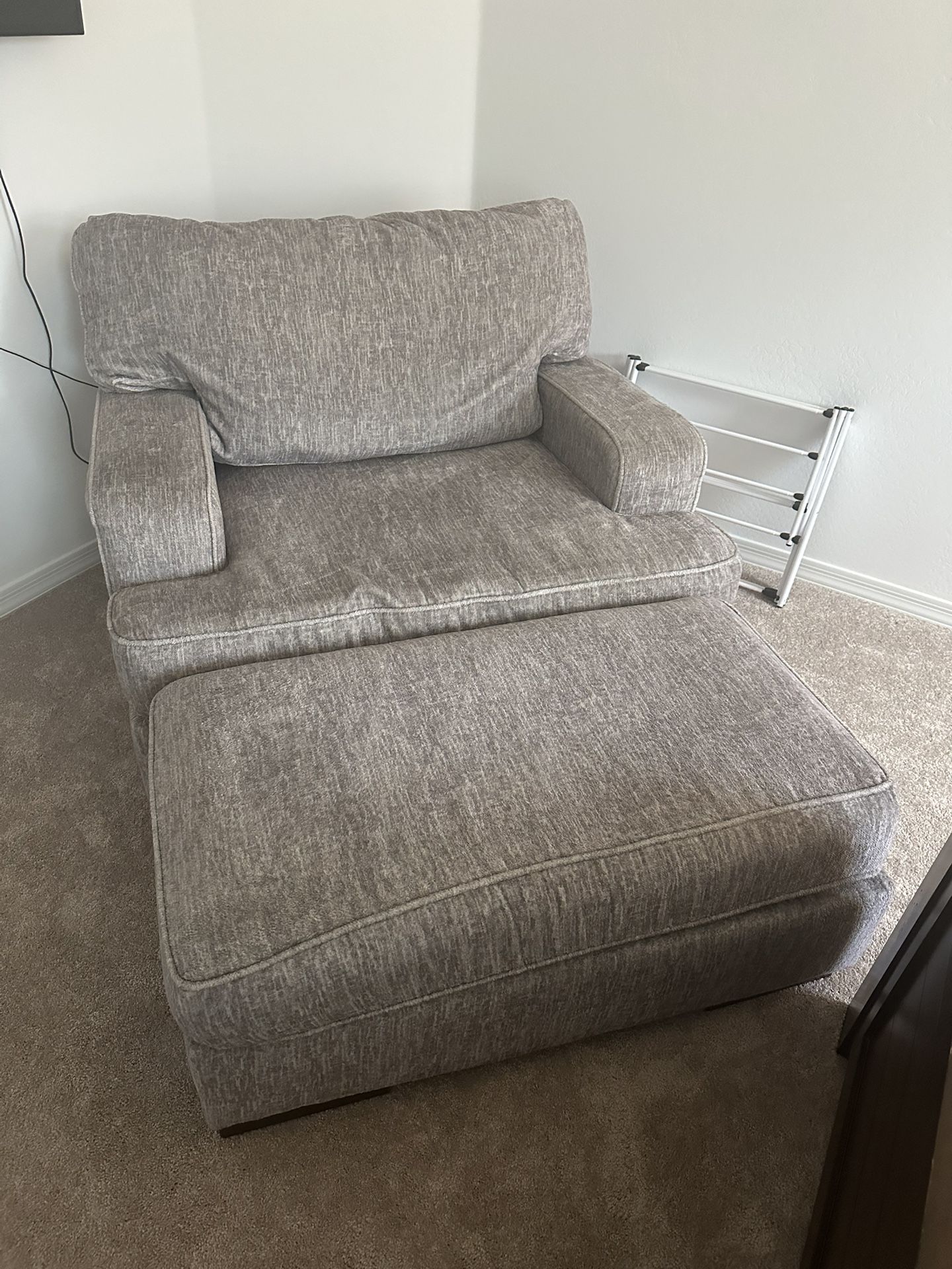 Oversized Chair And Ottoman