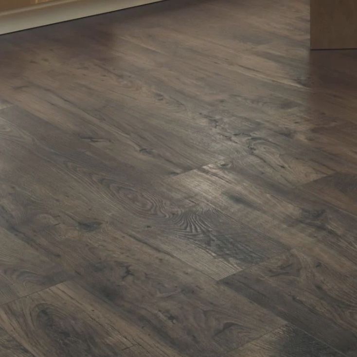 AC4 Mohawk - Revwood Rare Vintage Laminate - Knotted Chestnut