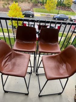 Set of 4 leather barstools