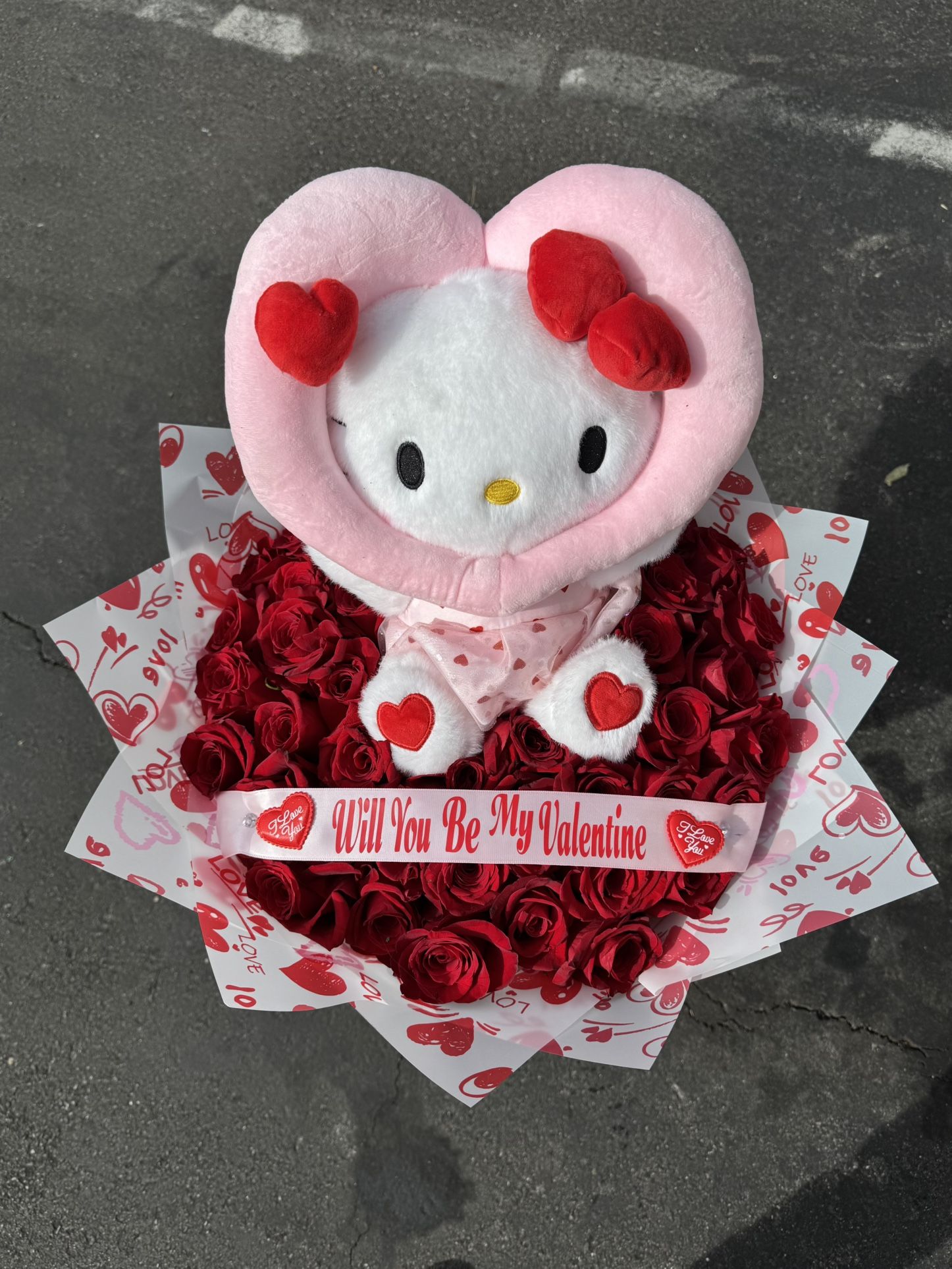 Valentine’s Day Hello Kitty Ramo Buchon Flower Bouquet Flores