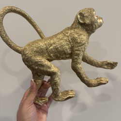 Small Statue 