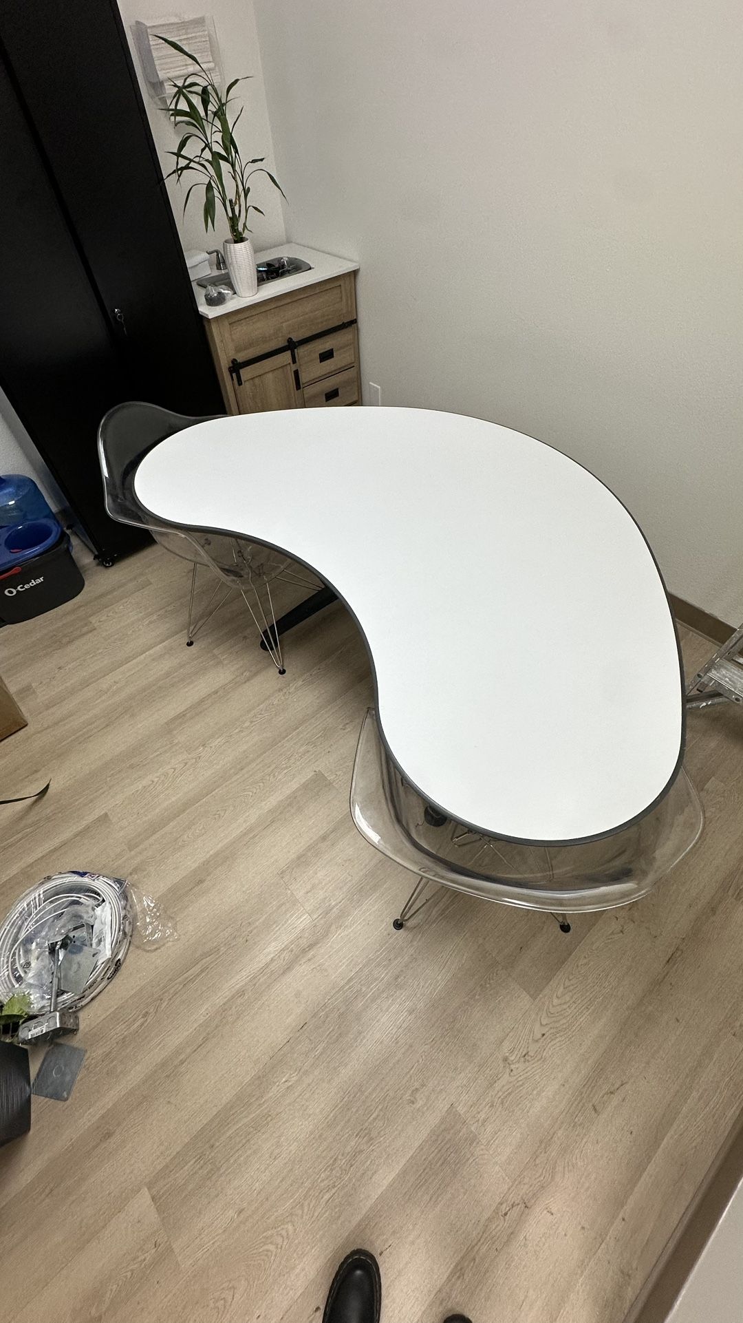 Table With Chairs