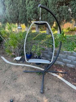 Swinging Chair