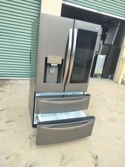 Black stainless steel LG refrigerator
