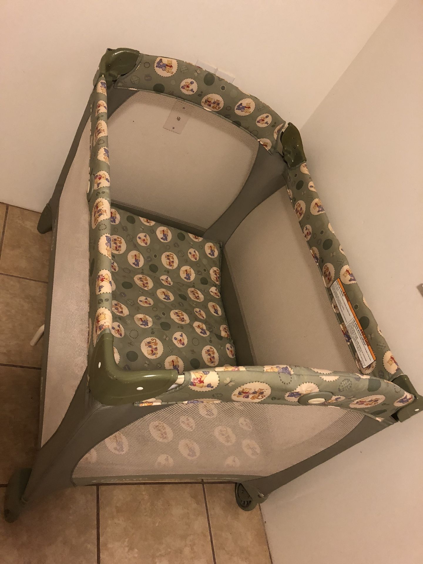 BABY CRIB FOLDABLE