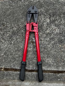 Bolt cutters