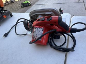Milwaukee TILT-LOK 7-1/4" corded circular saw, model 6390-2
