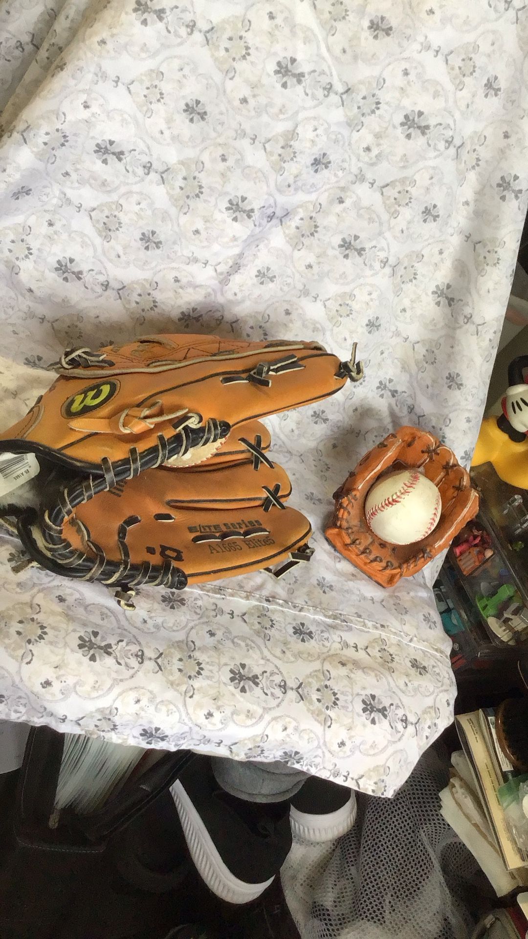 Wilson Elite Series Baseball Or Softball Glove Size 13”