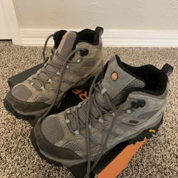 Hiking Shoes 