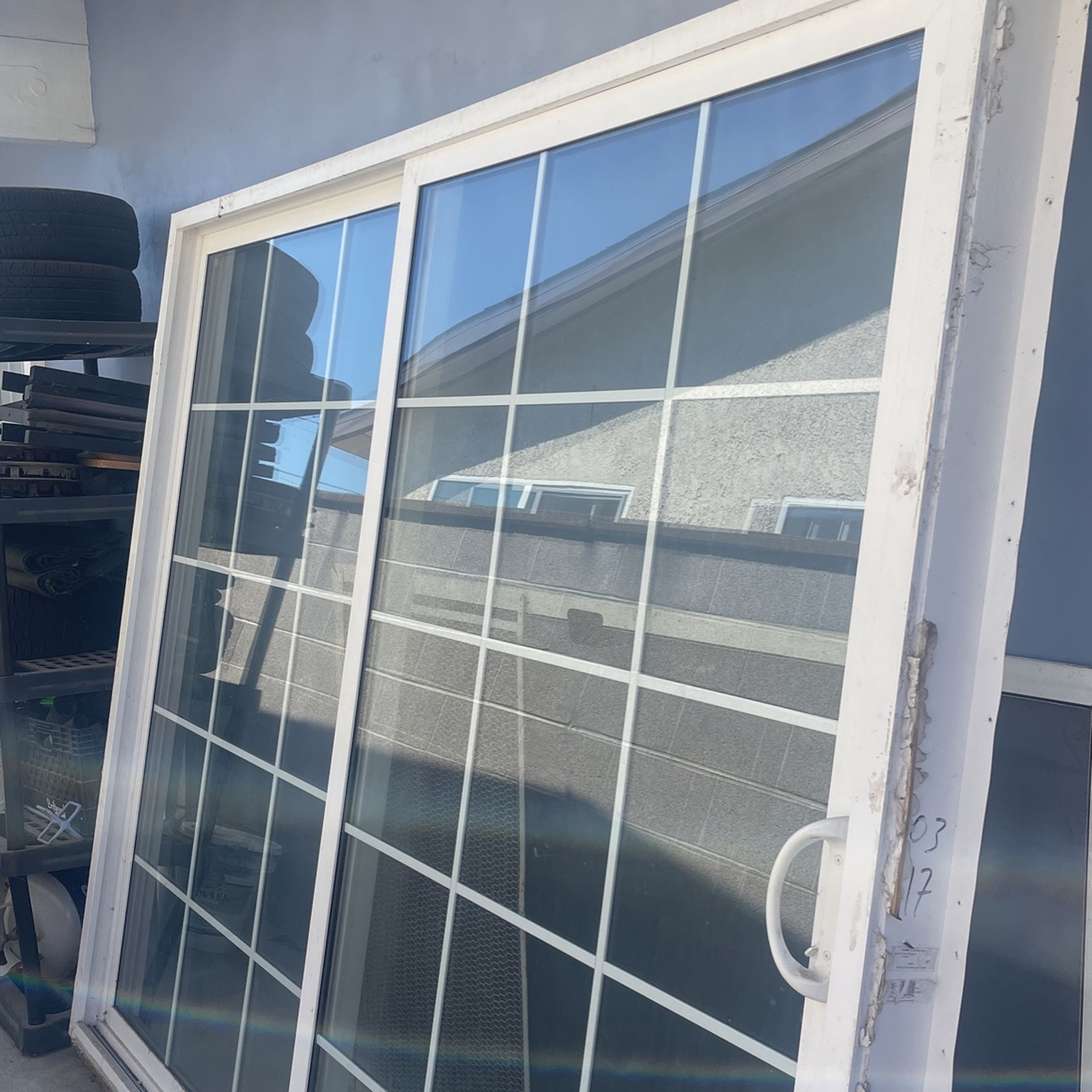Sliding Door