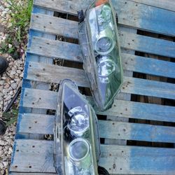 Headlight Toyota Scion 2011-2013 