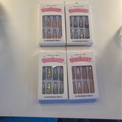 4 packs of press ons !