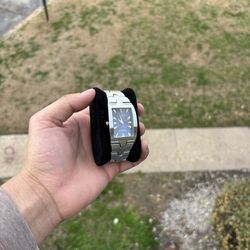 Kenneth Cole men's watch silver tone blue dial