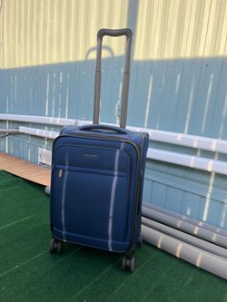 Carry on Luggage 4 wheels