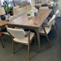 7 Pc Dining Table Set
