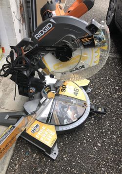 RIDGID 15 Amp 10 in. Corded Dual Bevel Sliding Miter Saw