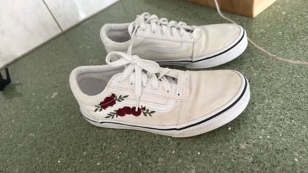 New…Vans size 5 girls sneakers