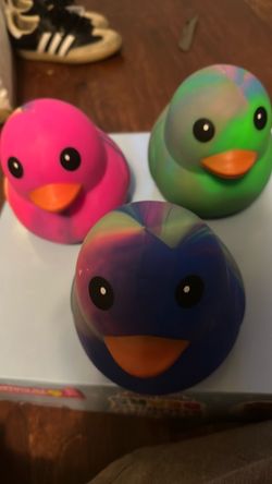 SQUEEZY  GIANT DUCK TYE DYE SQUISHY