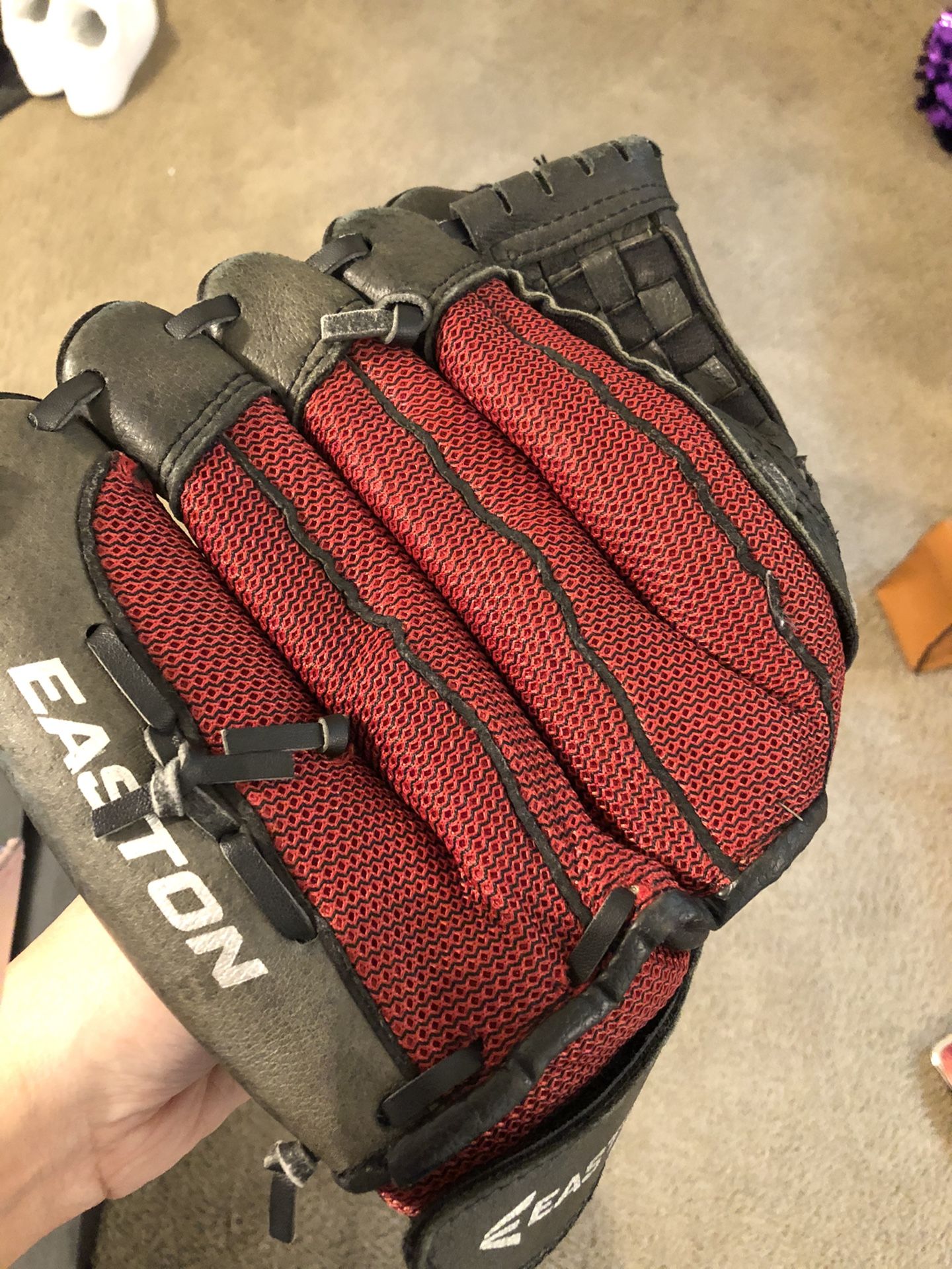 SOFTBALL GLOVE (Left hand 🖐) STILL AVAILABLE