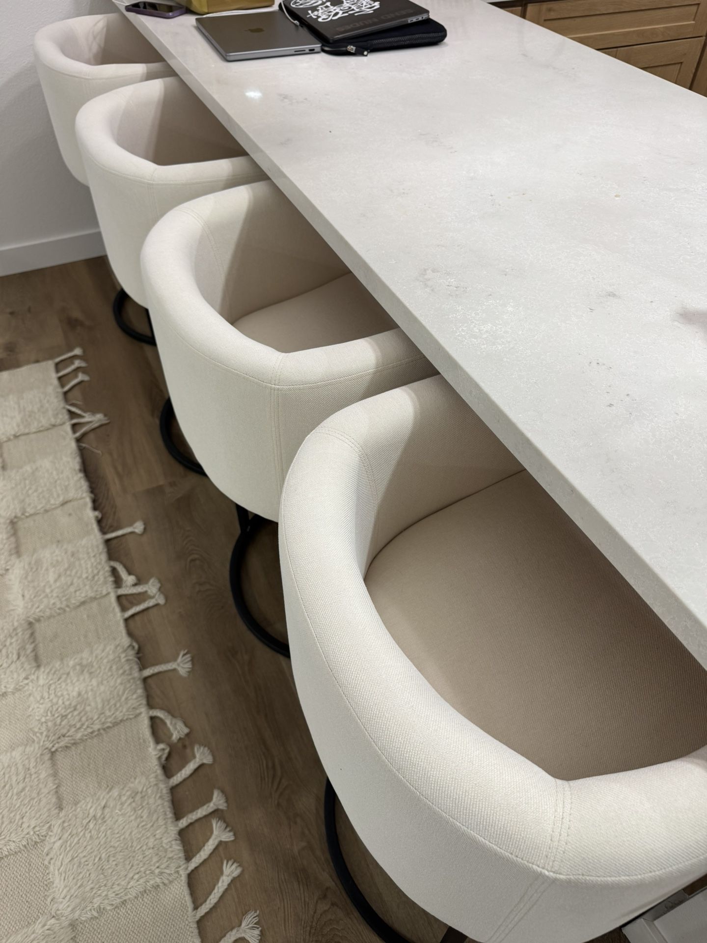 4 White Counter Stools 