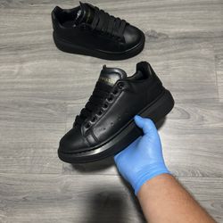 Alexander Mcqueens Sizes 6-13 Men $135