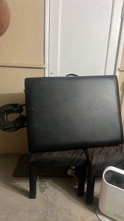 Cama para masaje aplicación de pestañas etc en buen estado