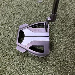 Taylormade Spider Tour X  L Neck Mallet Puttet