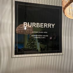 Burberry Scarf 🌹💌❣️ Great Bday gift 