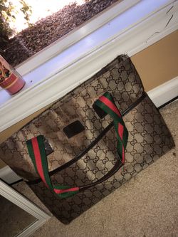 Used AUTHENTIC GUCCI TOTE & Sunglasses